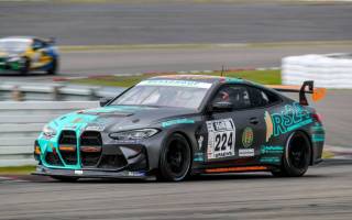Bastian Hein (BMW M4 GT4 G82) erneut mit starker Leistung in der Division 2